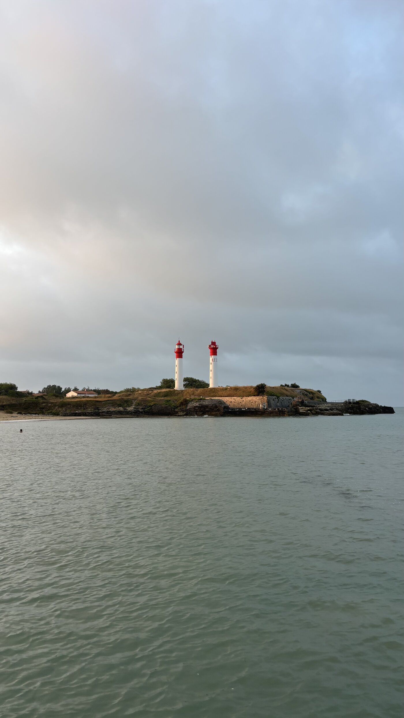 Les deux phares de l'Île d'Aix, à la pointe de Sainte-Catherine